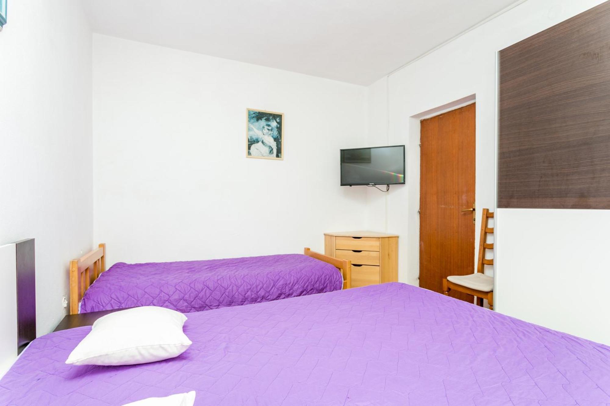 Apartments And Rooms With Parking Space Supetar, Brac - 5658 Værelse billede